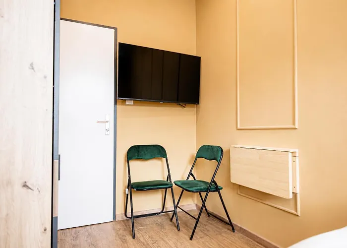 Budget & Comfy 4br Close To Westbahnhof Διαμέρισμα