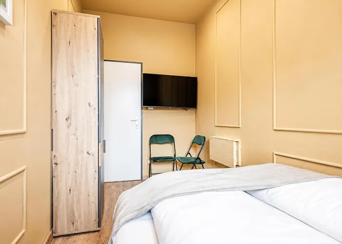 Budget & Comfy 4br Close To Westbahnhof