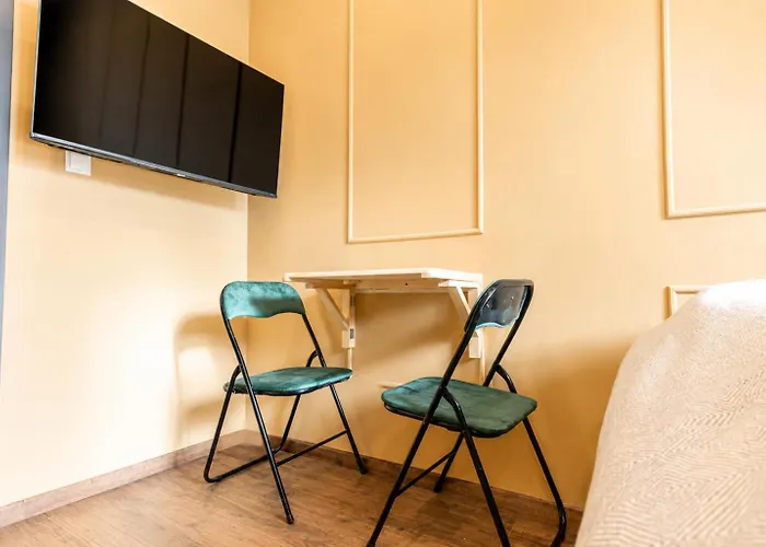 Budget & Comfy 4br Close To Westbahnhof Διαμέρισμα